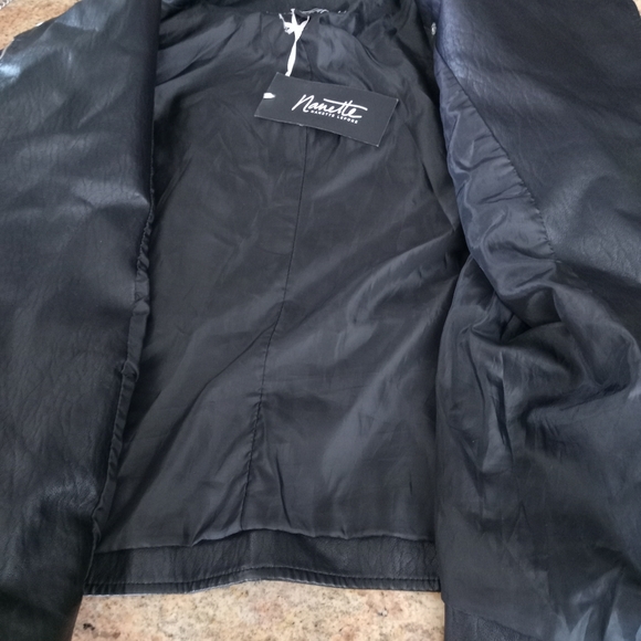 Jacket - Picture 2 of 3